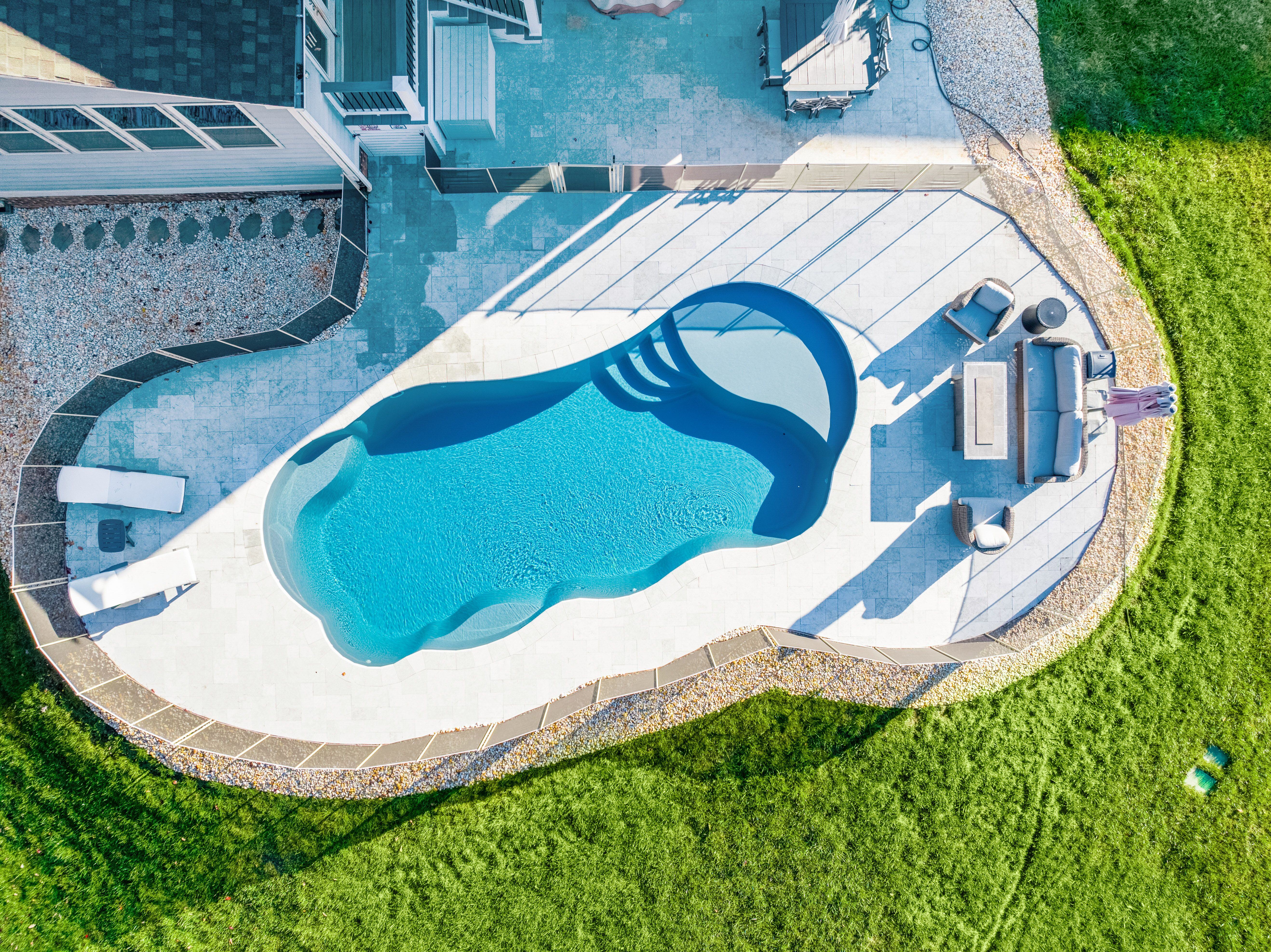 River Pools I-Series Fiberglass Inground Pool in Diamond 2