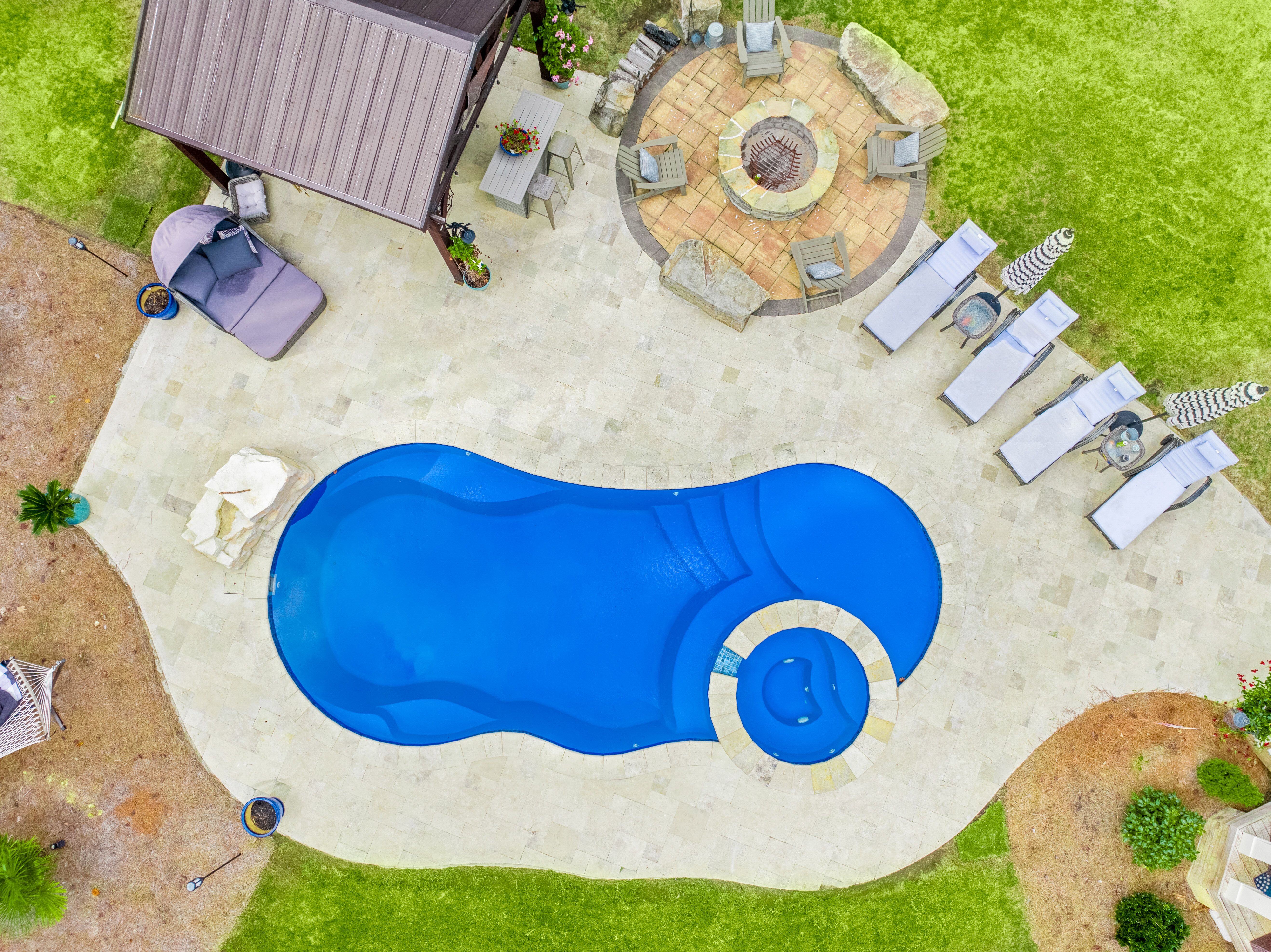 River Pools I-Series Fiberglass Inground Pool in Maya 2